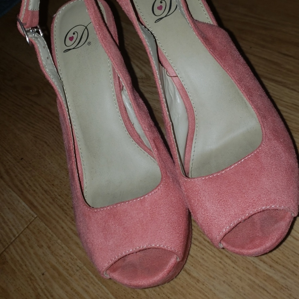 Rose Suede wedges